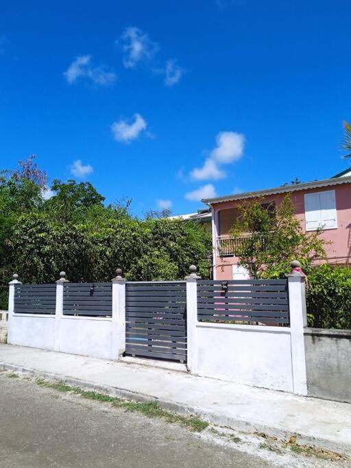 Dous'Inn Kreyol Appartement Avec Free Wifi グラン＝ブール エクステリア 写真
